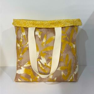 Boutique Shopping / Tote Bag